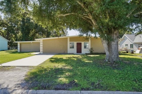 Casa en Bradenton, Florida 3 dormitorios, 124.95 m2 № 2430630