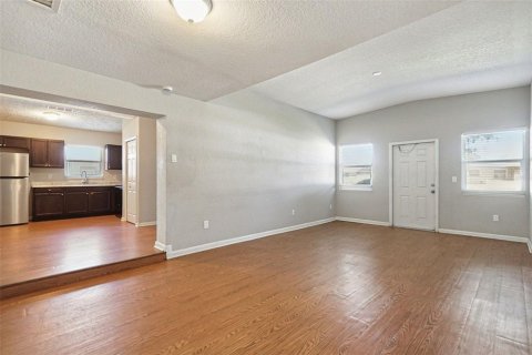 Casa en venta en Bradenton, Florida, 3 dormitorios, 124.95 m2 № 2430630 - foto 8