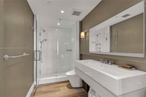 Condo in Sunny Isles Beach, Florida, 4 bedrooms  № 1764791 - photo 23
