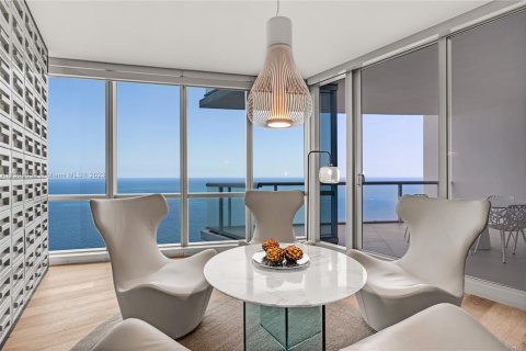 Condo in Sunny Isles Beach, Florida, 4 bedrooms  № 1764791 - photo 15