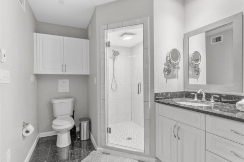 House in Seminole, Florida 4 bedrooms, 224.64 sq.m. № 1904009 - photo 27