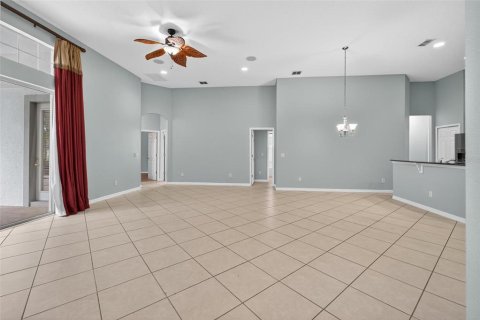 Casa en venta en Orlando, Florida, 4 dormitorios, 243.03 m2 № 1918257 - foto 21
