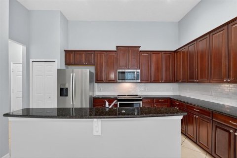 Casa en venta en Orlando, Florida, 4 dormitorios, 243.03 m2 № 1918257 - foto 14