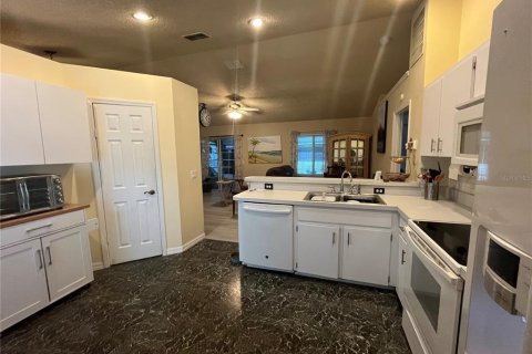 House in Ocala, Florida 3 bedrooms, 114.46 sq.m. № 1620394 - photo 13