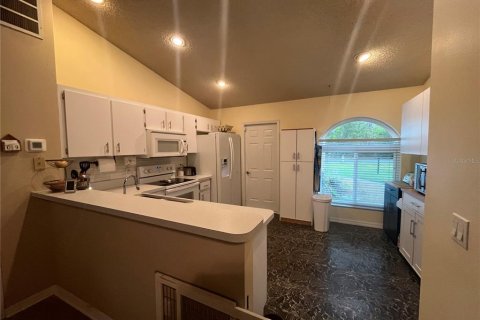 House in Ocala, Florida 3 bedrooms, 114.46 sq.m. № 1620394 - photo 12