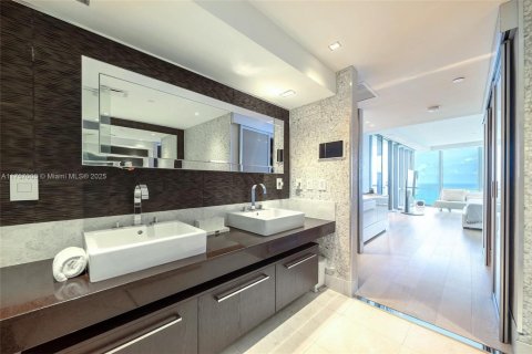 Купить кондоминиум в Санни-Айлс-Бич, Флорида 4 спальни, 230.86м2, № 1715761 - фото 21