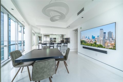 Купить кондоминиум в Санни-Айлс-Бич, Флорида 4 спальни, 230.86м2, № 1715761 - фото 13