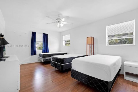 Снять в аренду квартиру в Холливуд, Флорида 1 спальня, 83.61м2, № 2051390 - фото 18