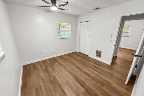 Casa en venta en Gainesville, Florida, 4 dormitorios, 117.24 m2 № 2217133 - foto 10
