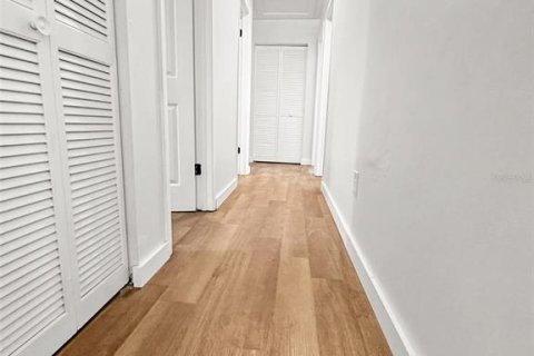 Casa en venta en Gainesville, Florida, 4 dormitorios, 117.24 m2 № 2217133 - foto 8