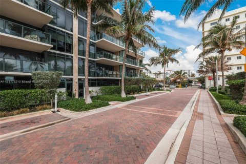 Condo in Hollywood, Florida, 3 bedrooms  № 1729790 - photo 7