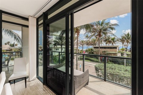 Condo in Hollywood, Florida, 3 bedrooms  № 1729790 - photo 27
