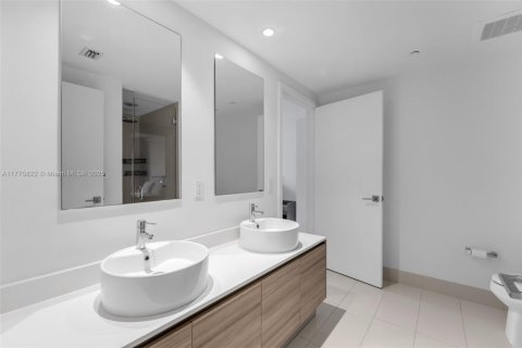 Condominio en venta en Miami, Florida, 1 dormitorio, 56.39 m2 № 1704543 - foto 8