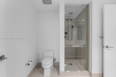 Condominio en venta en Miami, Florida, 1 dormitorio, 56.39 m2 № 1704543 - foto 9