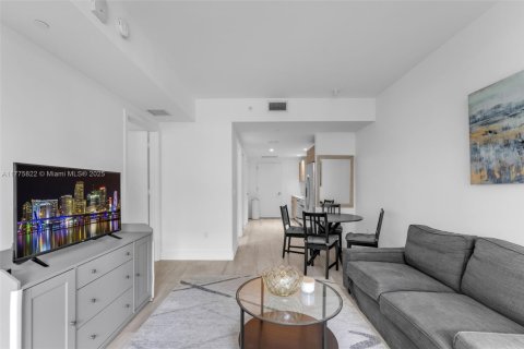 Condominio en venta en Miami, Florida, 1 dormitorio, 56.39 m2 № 1704543 - foto 4