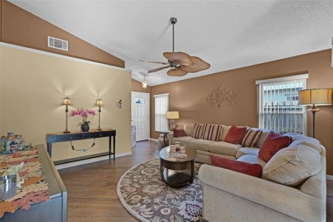 House in Orlando, Florida 3 bedrooms, 144.37 sq.m. № 1687605 - photo 7
