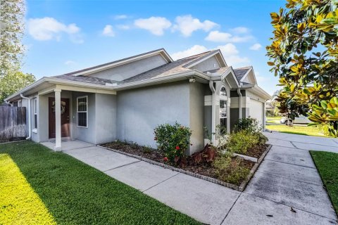 House in Orlando, Florida 3 bedrooms, 144.37 sq.m. № 1687605 - photo 2