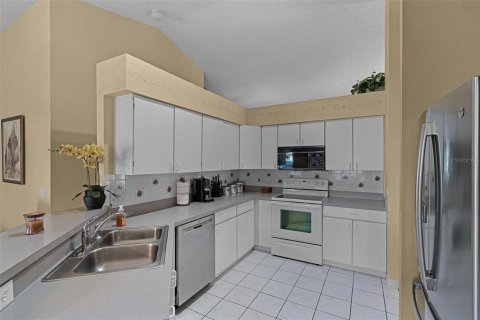 House in Orlando, Florida 3 bedrooms, 144.37 sq.m. № 1687605 - photo 14