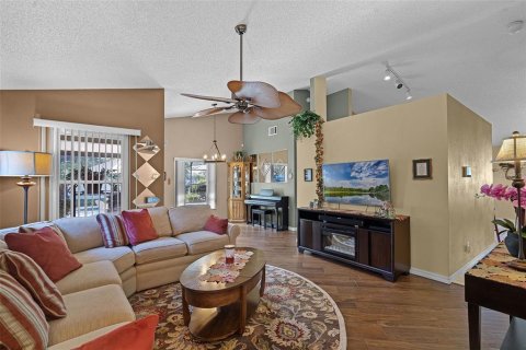 House in Orlando, Florida 3 bedrooms, 144.37 sq.m. № 1687605 - photo 6