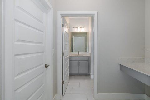 Casa en venta en New Port Richey, Florida, 4 dormitorios, 216.83 m2 № 2151462 - foto 24