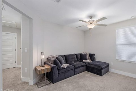 Casa en venta en New Port Richey, Florida, 4 dormitorios, 216.83 m2 № 2151462 - foto 28