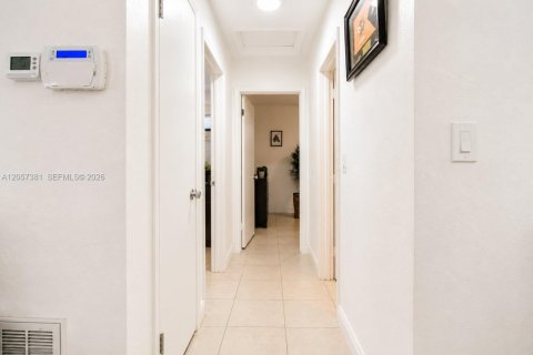 Casa en venta en Miramar, Florida, 2 dormitorios, 82.5 m2 № 2244914 - foto 14