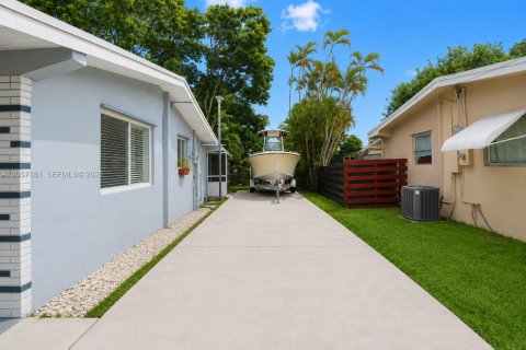 Casa en venta en Miramar, Florida, 2 dormitorios, 82.5 m2 № 2244914 - foto 4