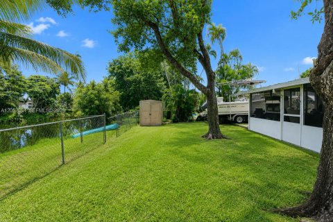 Casa en venta en Miramar, Florida, 2 dormitorios, 82.5 m2 № 2244914 - foto 5