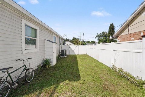 Villa ou maison à vendre à Tampa, Floride: 3 chambres, 102.19 m2 № 2425280 - photo 20