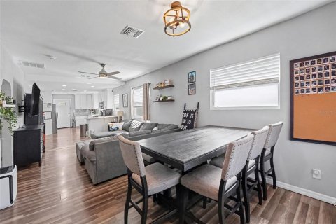 Villa ou maison à vendre à Tampa, Floride: 3 chambres, 102.19 m2 № 2425280 - photo 5