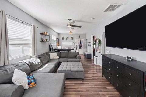 Villa ou maison à vendre à Tampa, Floride: 3 chambres, 102.19 m2 № 2425280 - photo 7