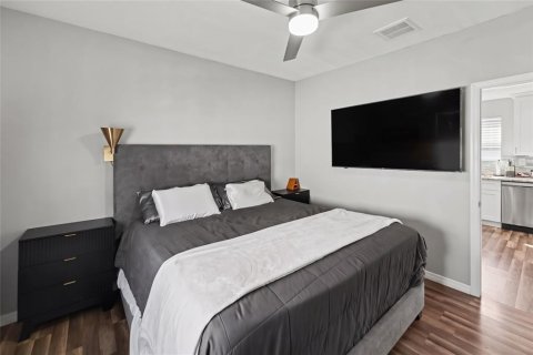 Villa ou maison à vendre à Tampa, Floride: 3 chambres, 102.19 m2 № 2425280 - photo 12