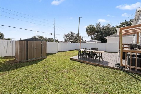 Villa ou maison à vendre à Tampa, Floride: 3 chambres, 102.19 m2 № 2425280 - photo 16
