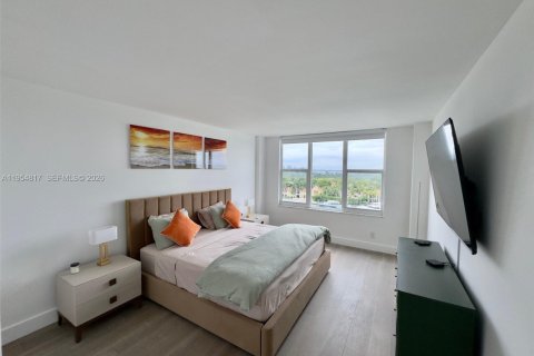 Condominio en alquiler en Miami Beach, Florida, 1 dormitorio, 86.4 m2 № 2011115 - foto 7