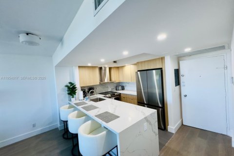 Condominio en alquiler en Miami Beach, Florida, 1 dormitorio, 86.4 m2 № 2011115 - foto 5