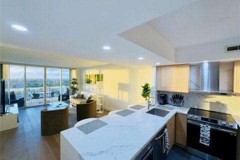 Condominio en alquiler en Miami Beach, Florida, 1 dormitorio, 86.4 m2 № 2011115 - foto 4