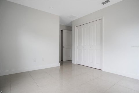 Apartamento en alquiler en Davenport, Florida, 2 dormitorios, 97.55 m2 № 1918747 - foto 19