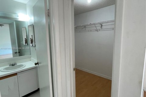 Adosado en venta en Plantation, Florida, 3 dormitorios, 164.44 m2 № 1949798 - foto 7