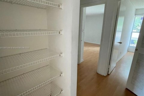 Adosado en venta en Plantation, Florida, 3 dormitorios, 164.44 m2 № 1949798 - foto 27