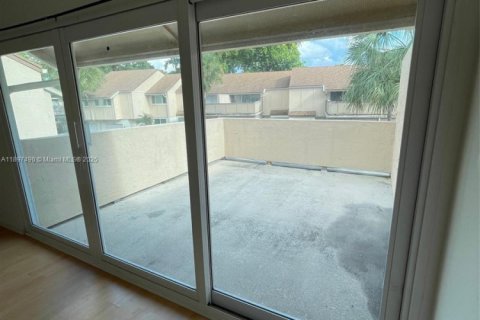 Adosado en venta en Plantation, Florida, 3 dormitorios, 164.44 m2 № 1949798 - foto 5