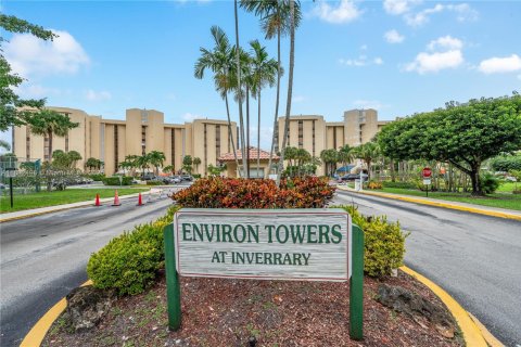 Condominio en venta en Lauderhill, Florida, 2 dormitorios, 149.29 m2 № 2014442 - foto 28