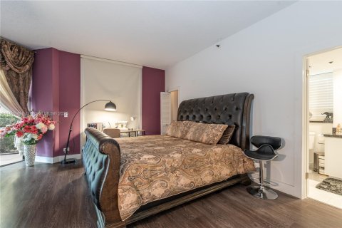 Condominio en venta en Lauderhill, Florida, 2 dormitorios, 149.29 m2 № 2014442 - foto 10