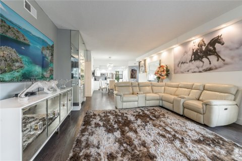 Condominio en venta en Lauderhill, Florida, 2 dormitorios, 149.29 m2 № 2014442 - foto 8