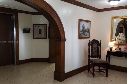 Снять в аренду кондоминиум в Лодерхилл, Флорида 1 спальня, 74.32м2, № 1946539 - фото 3