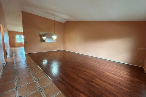 Condo in Clearwater, Florida, 2 bedrooms  № 1903679 - photo 4