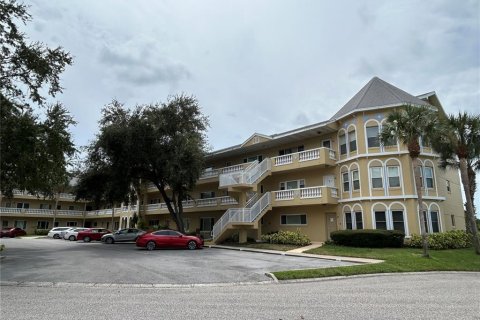 Condo in Clearwater, Florida, 2 bedrooms  № 1903679 - photo 1