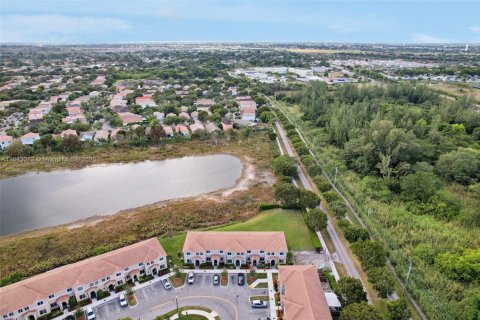 Купить таунхаус в Хомстед, Флорида 4 спальни, 127.65м2, № 1834293 - фото 30