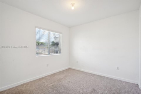 Купить таунхаус в Хомстед, Флорида 4 спальни, 127.65м2, № 1834293 - фото 11