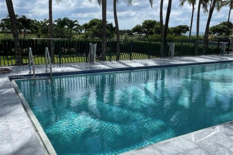 Copropriété à louer à Surfside, Floride: 1 chambre, 84.08 m2 № 1730812 - photo 22