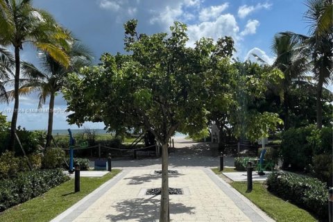Copropriété à louer à Surfside, Floride: 1 chambre, 84.08 m2 № 1730812 - photo 28